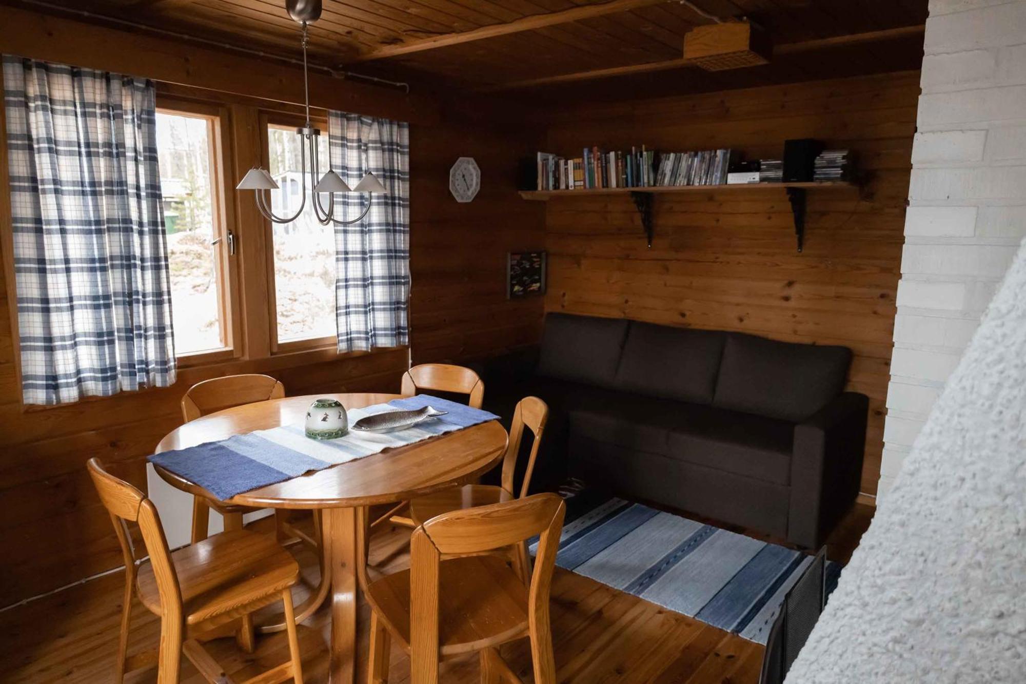 Accommodation And Fishing Vonkale Aanekoski Bilik gambar