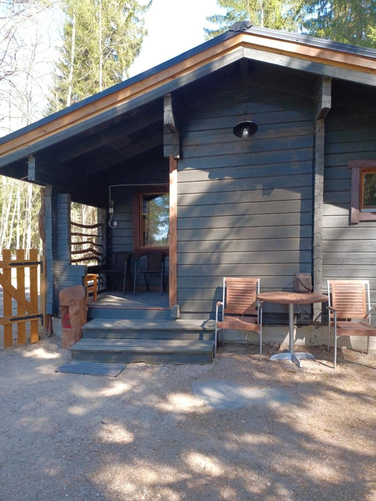 Accommodation And Fishing Vonkale Aanekoski Bilik gambar